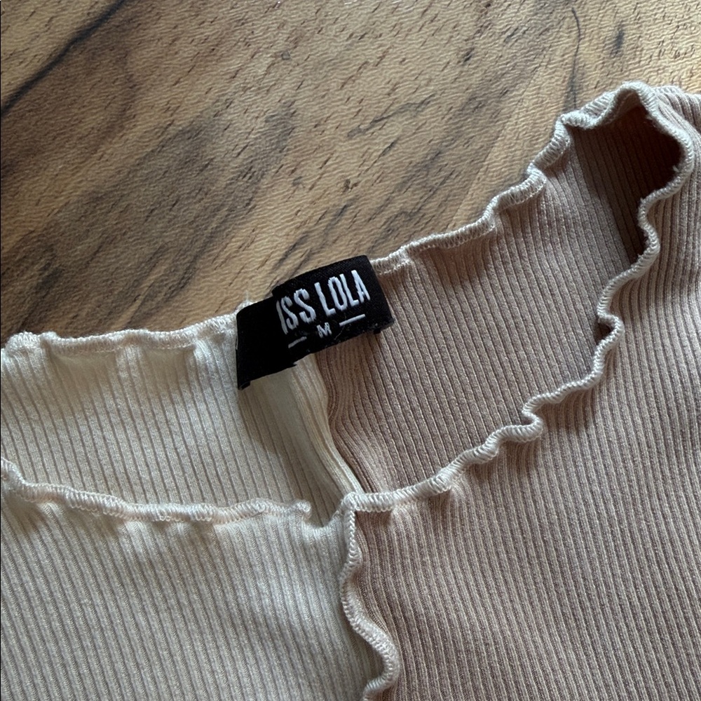 Miss Lola - Medium Tank Top - Picture 2 of 3